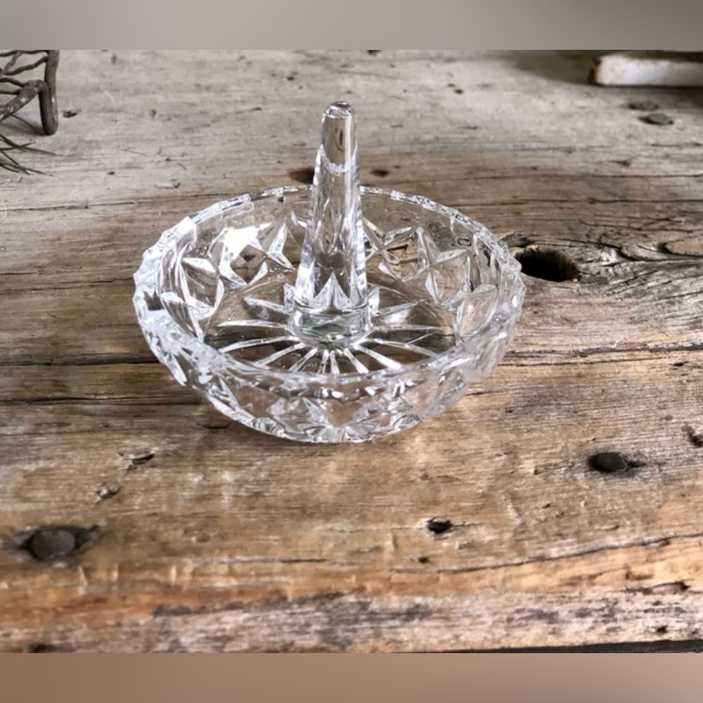 Glass Vintage Style Ring Holder